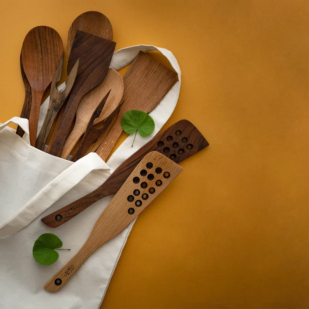 کفگیر چوبی مخصوص سرخ کردن برند چوتاش